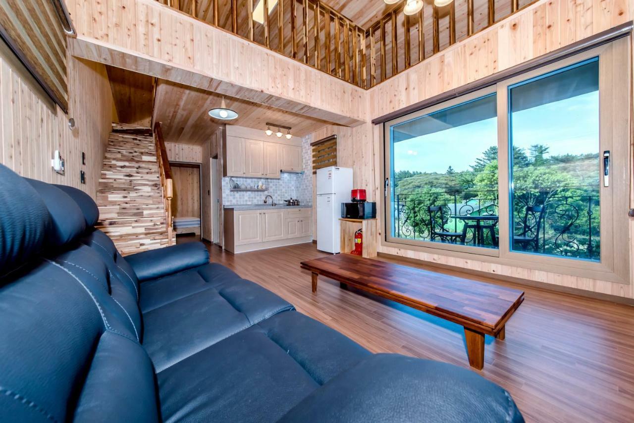 Dongbackdongsan Pension Jeju Dış mekan fotoğraf