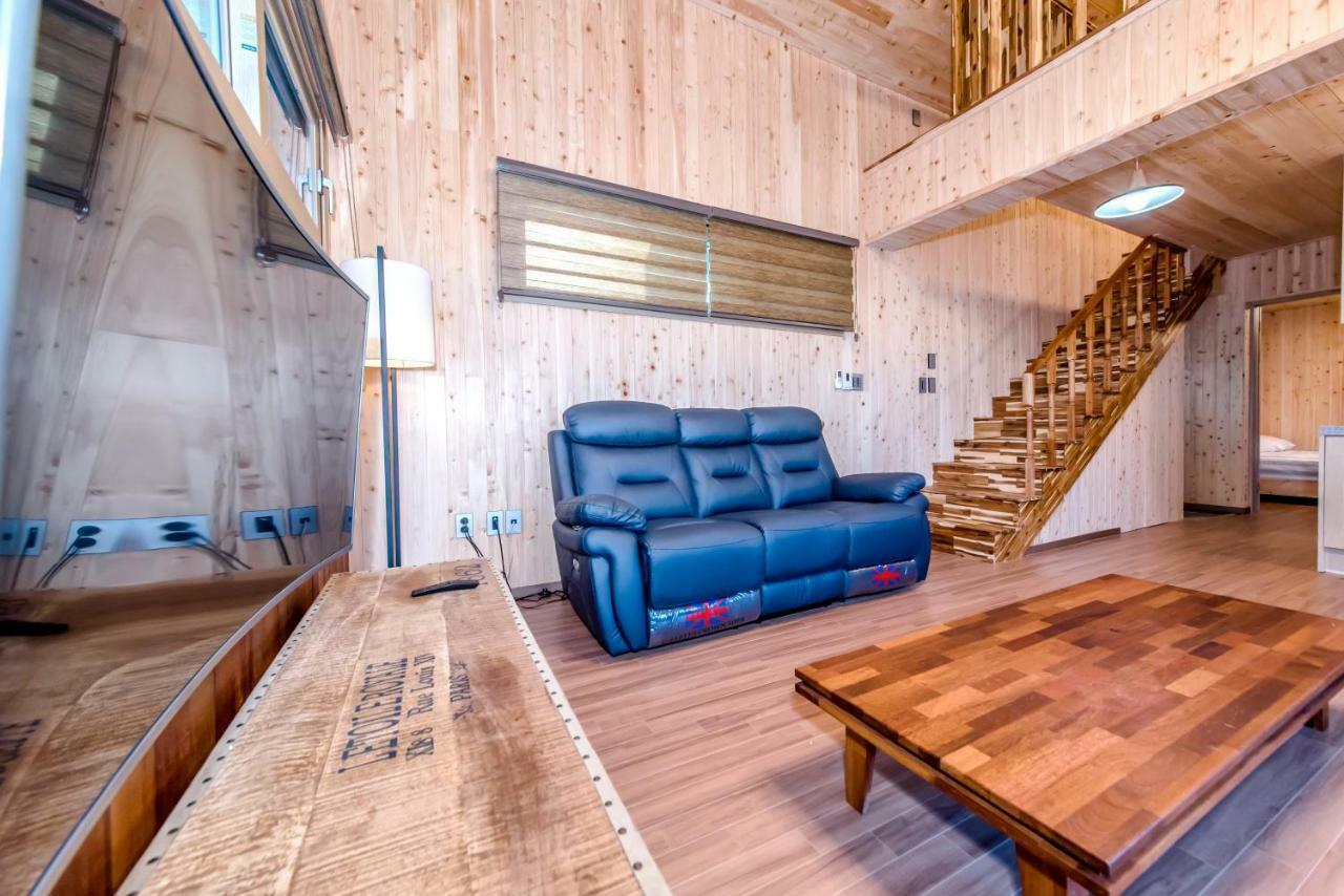 Dongbackdongsan Pension Jeju Dış mekan fotoğraf